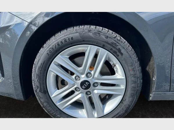 Kia CEED (2020) — foto 22 van 29