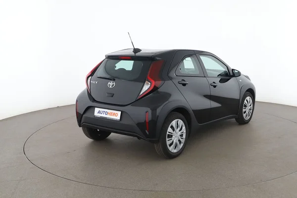 Toyota Aygo (2024) — foto 12 van 16