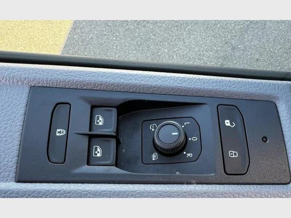 Volkswagen Transporter T6.1 1000 Fou Swb (2024) — foto 14 van 31