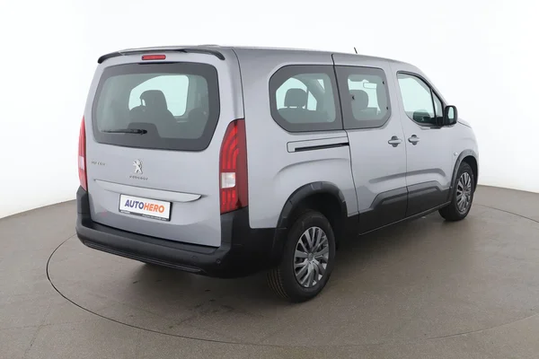 Peugeot Rifter (2022) — foto 12 van 16