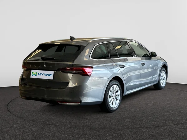 SKODA Octavia Combi (2025) — foto 12 van 24