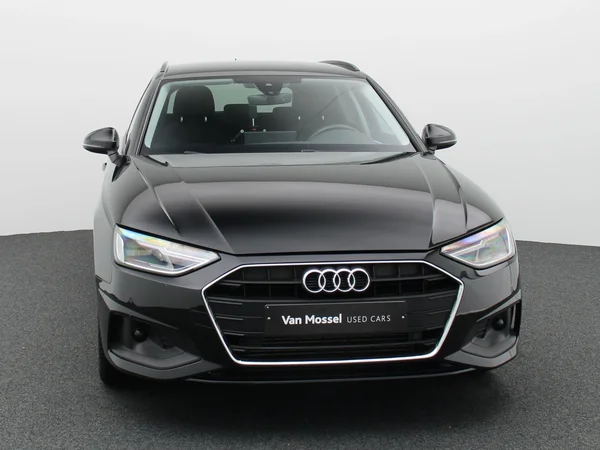Audi A4 (2022) — foto 3 van 9