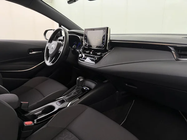 TOYOTA Corolla (2022) — foto 19 van 28