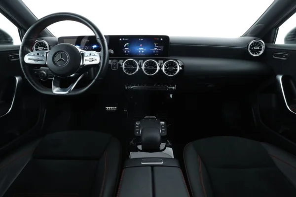 Mercedes-Benz A-Klasse (2022) — foto 3 van 16