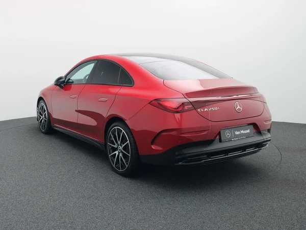 Mercedes-Benz CLA (2025) — foto 12 van 30