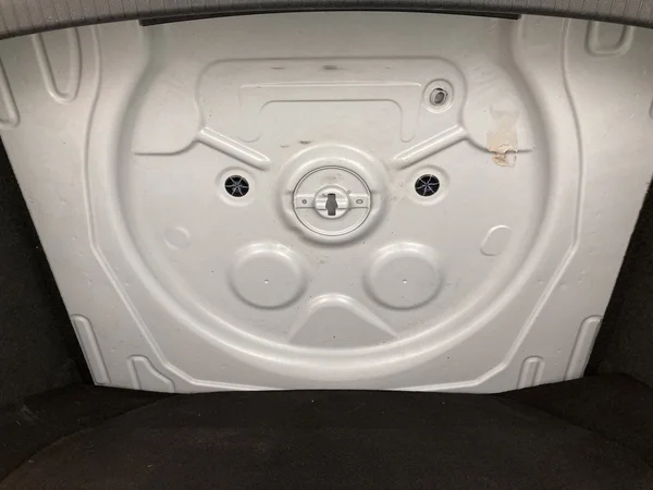 VOLKSWAGEN Tiguan (2021) — foto 28 van 36