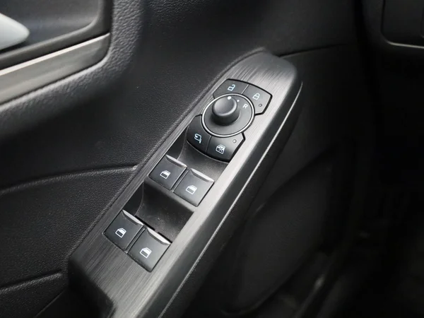 Ford Kuga (2024) — foto 13 van 39