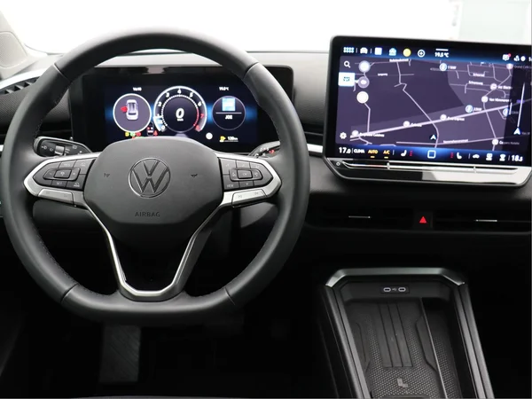 VOLKSWAGEN T-Roc (2025) — foto 12 van 16