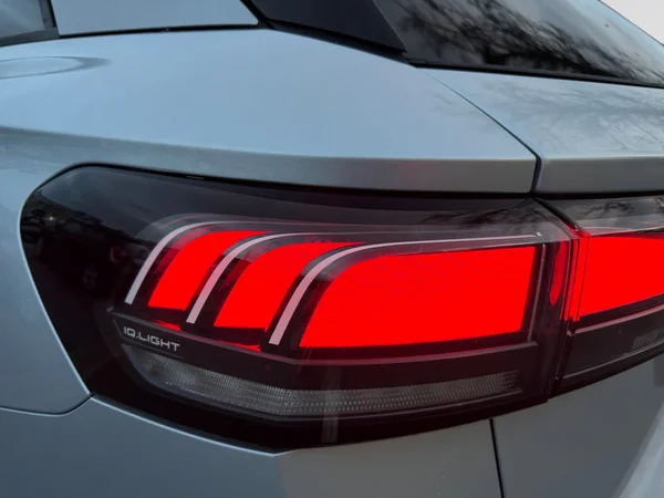 VOLKSWAGEN ID.7 Tourer (2025) — foto 18 van 23