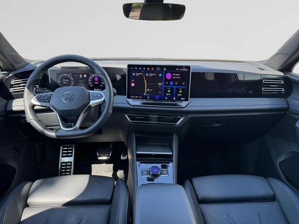 VOLKSWAGEN Tiguan eHybrid (PHEV) (2025) — foto 5 van 24