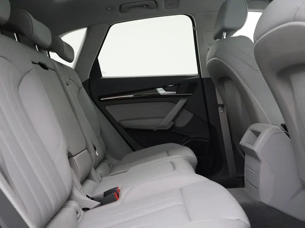 Audi Q5 (2017) — foto 16 van 28