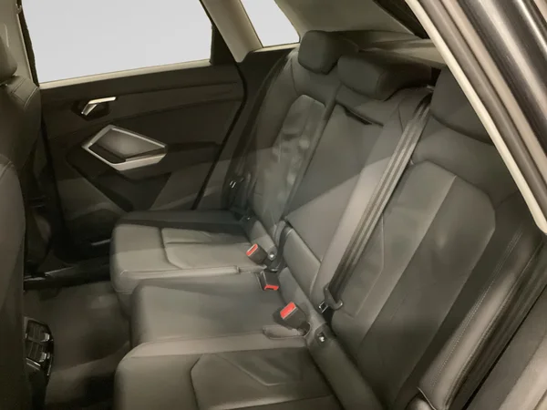 AUDI Q3 PHEV (2022) — foto 21 van 24
