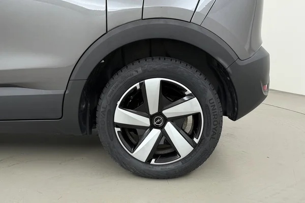 Opel Crossland (2022) — foto 14 van 17