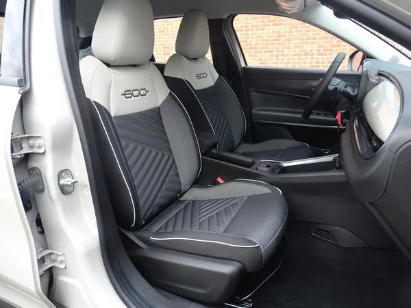 Fiat 600 (2026) — foto 5 van 23