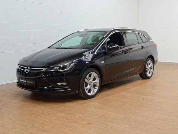 Opel Astra (2019) — foto 23 van 27