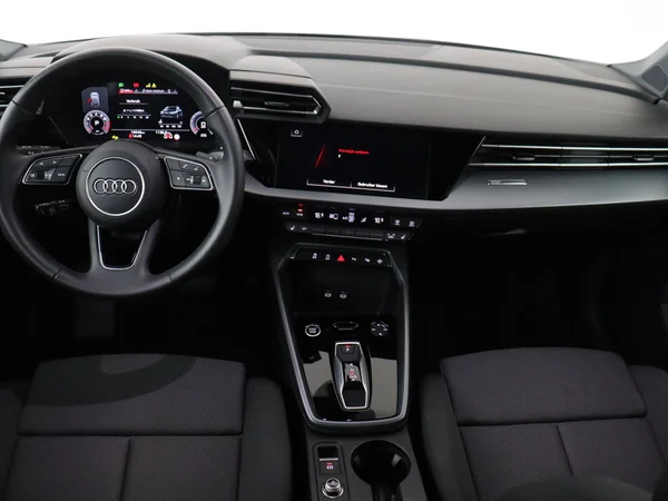 AUDI A3 Sportback (2025) — foto 15 van 18