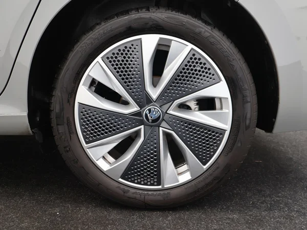 SKODA Scala (2024) — foto 13 van 20