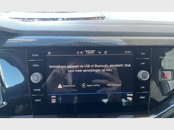 Volkswagen Polo (2023) — foto 21 van 28