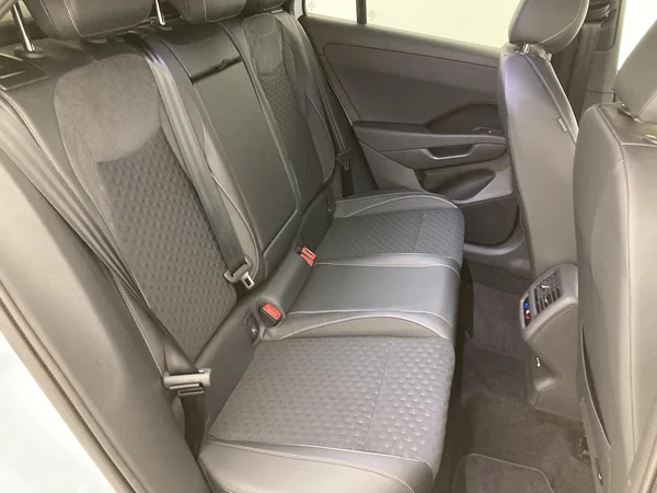 VOLKSWAGEN T-Roc (2026) — foto 35 van 36