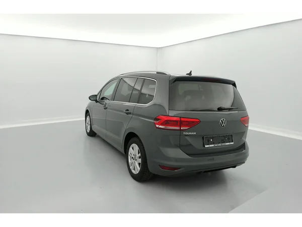 VOLKSWAGEN Touran (2020) — foto 36 van 36