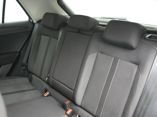 VOLKSWAGEN T-Roc (2024) — foto 2 van 25