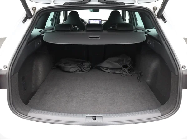 CUPRA Leon ST e-Hybrid (PHEV) (2025) — foto 2 van 20