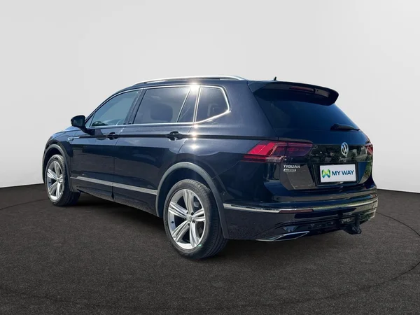 VOLKSWAGEN Tiguan Allspace (2019) — foto 9 van 17