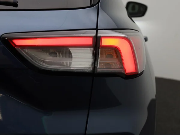 Ford Kuga (2022) — foto 39 van 49