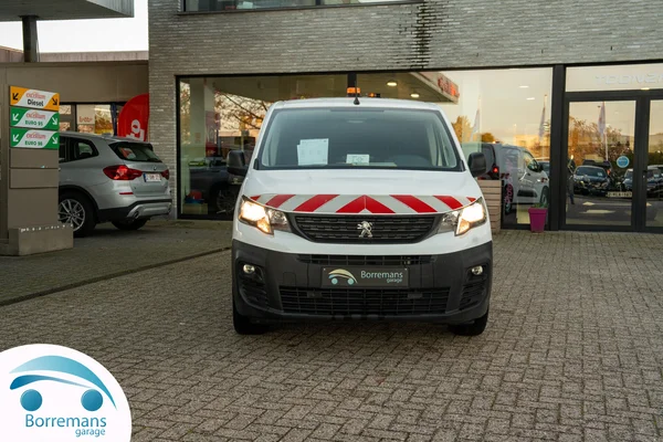 Peugeot Partner (2021) — foto 17 van 22
