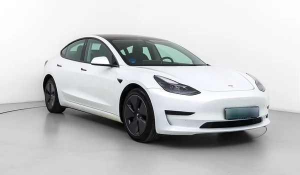 Tesla Model 3 (2023) — foto 67 van 83