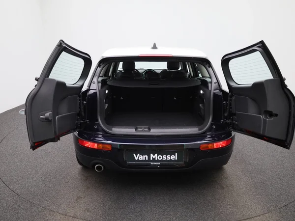MINI Clubman (2023) — foto 7 van 48