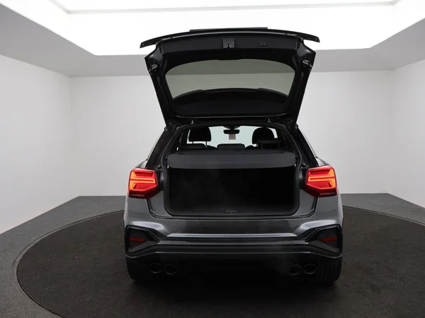 Audi SQ2 (2024) — foto 27 van 29