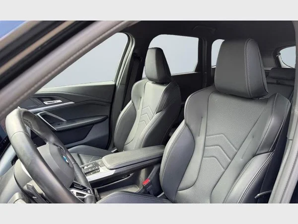 BMW X1 (2024) — foto 2 van 30