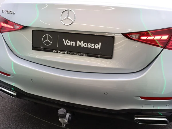 Mercedes-Benz C-Klasse (2025) — foto 8 van 21