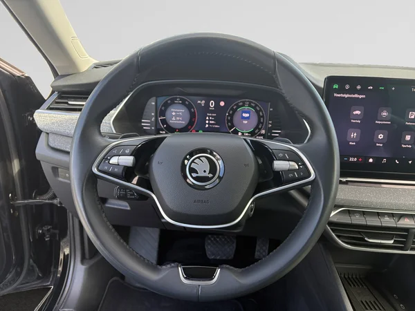 SKODA Octavia Combi (2024) — foto 17 van 22