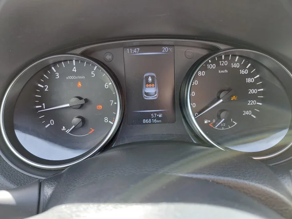 Nissan QASHQAI (2018) — foto 13 van 15
