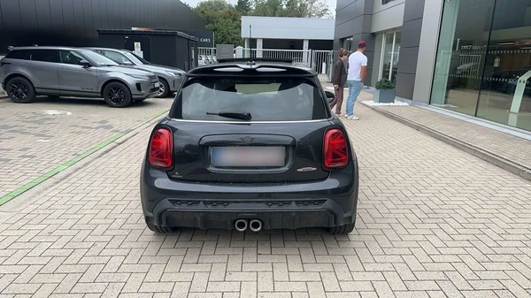 MINI Cooper (2024) — foto 10 van 13