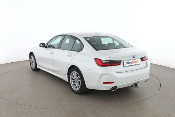 BMW 3-serie (2024) — foto 10 van 16