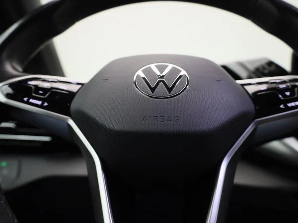 Volkswagen ID.4 (2023) — foto 20 van 37