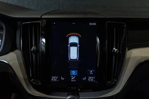 Volvo XC60 (2019) — foto 32 van 44