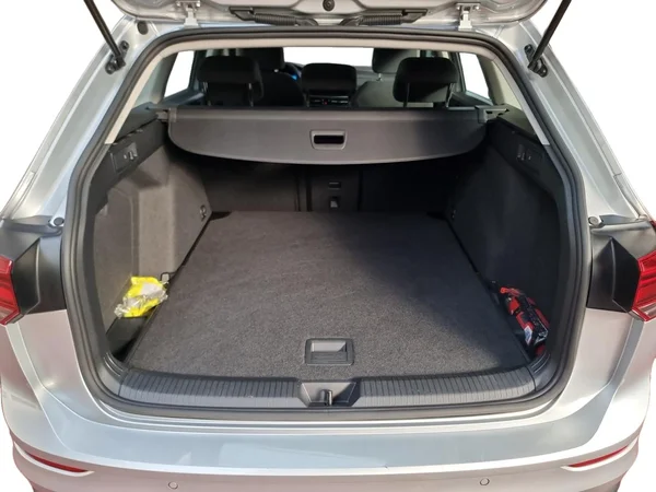 VOLKSWAGEN Golf VIII SW (2024) — foto 14 van 23