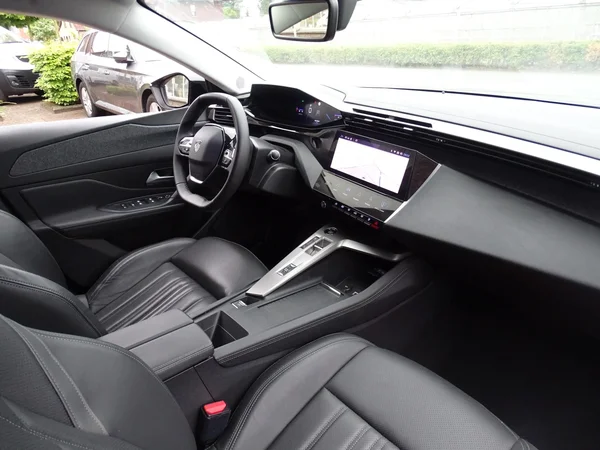 Peugeot 408 (2025) — foto 7 van 25