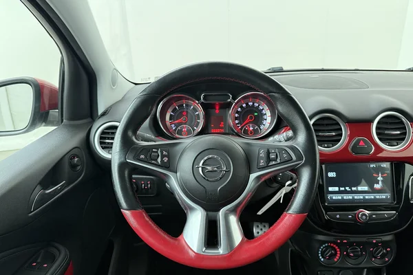 Opel Adam (2019) — foto 2 van 19