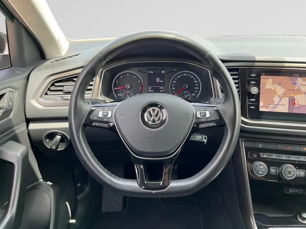 VOLKSWAGEN T-Roc (2019) — foto 22 van 22