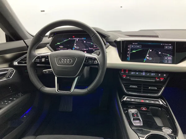 AUDI E-tron GT (2021) — foto 4 van 31