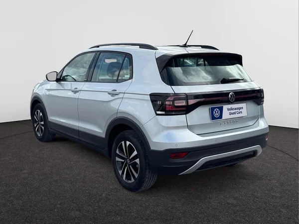 VOLKSWAGEN T-Cross (2020) — foto 9 van 16