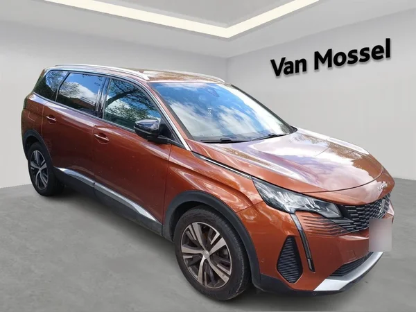 Peugeot 5008 (2021) — foto 9 van 13