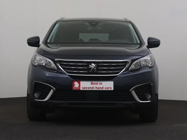 PEUGEOT 5008 (2020) — foto 21 van 23
