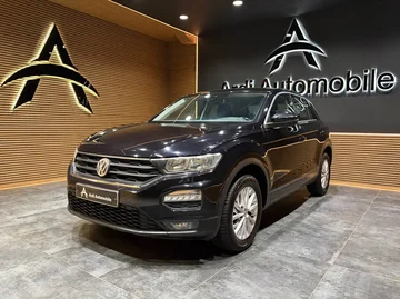 Volkswagen T-Roc 921450f3-1b8b-4cb2-aff4-e06e7c242a84