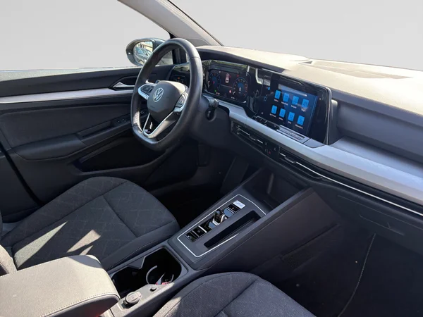 VOLKSWAGEN Golf VIII (2024) — foto 3 van 24